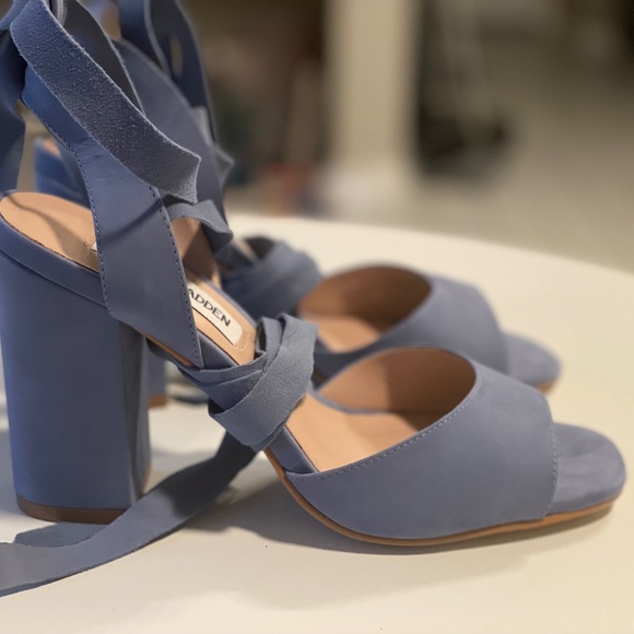 Steve Madden Blue Suede Shoes - Picture 1 of 5
